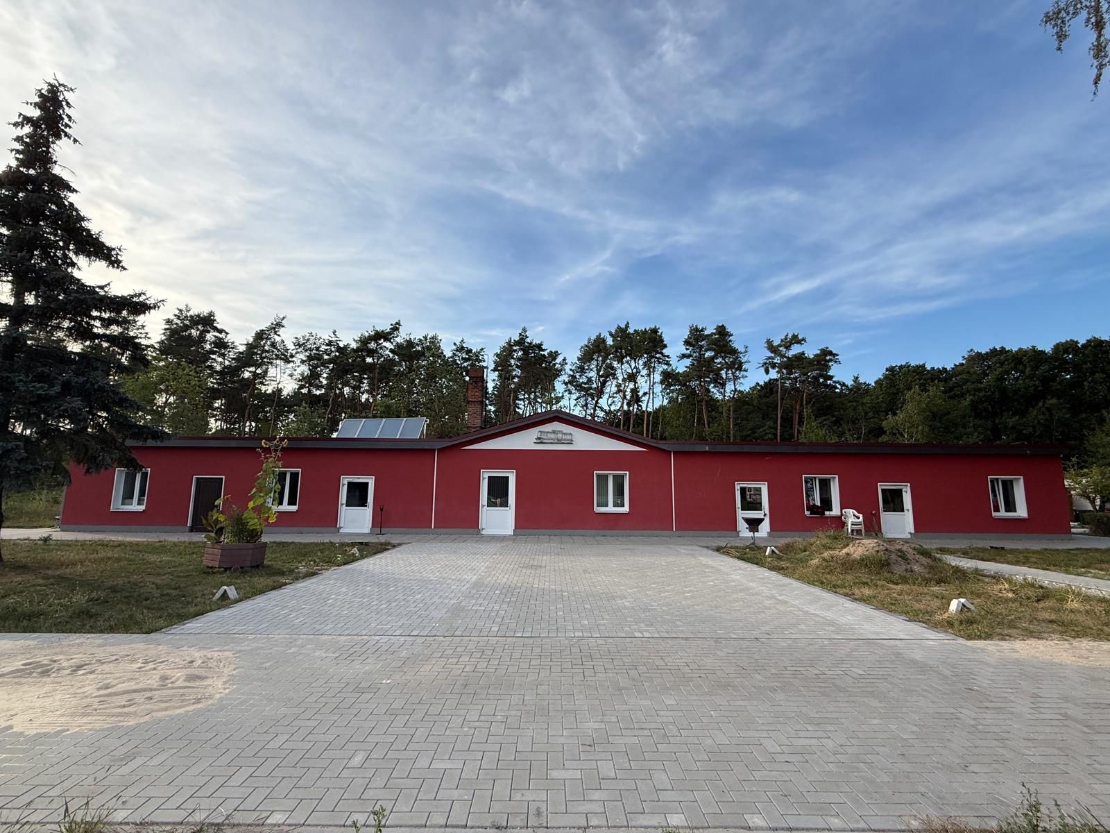 Sozialgebäude am Sportplatz Jerichow mit Umkleiden und Gemeinschaftsraum